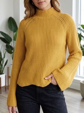 Cynthia Rowley Mustard Mock Neck Scalloped Hem Thick Knit Sweater